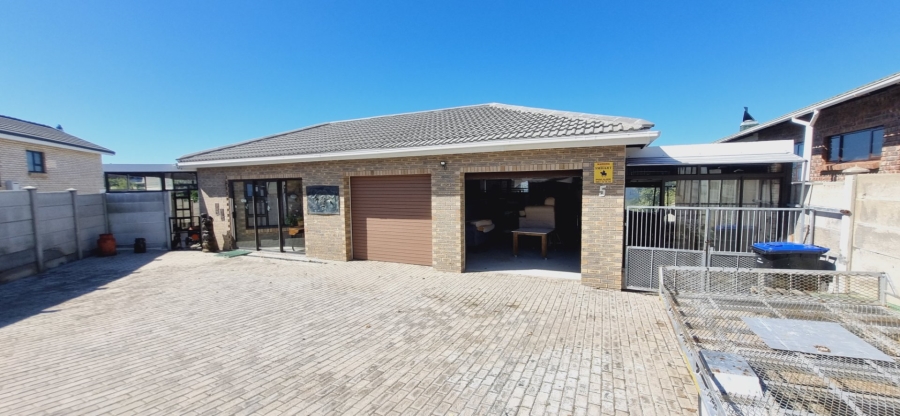 3 Bedroom Property for Sale in Noorsekloof Eastern Cape